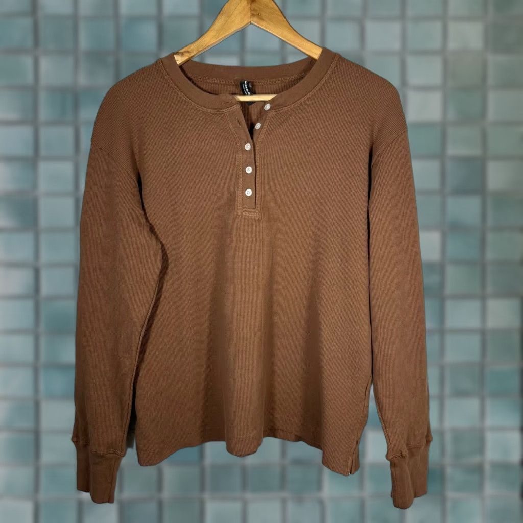 Vintage American Giant Womens Henley Shirt Brown Long Sleeve S Made in USA Size S / US 4 / IT 40 - 1 Thumbnail