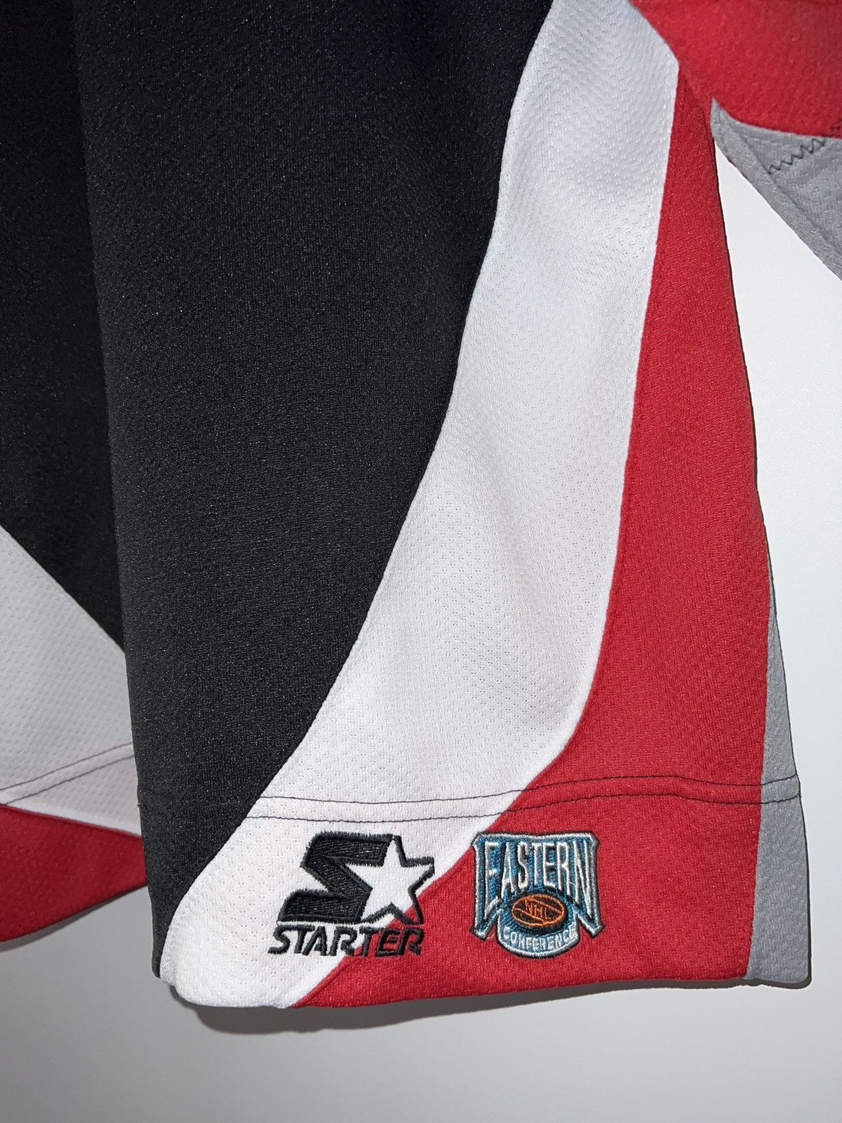 NHL × Starter × Vintage Vintage Buffalo Sabres Starter Hockey Jersey Size US M / EU 48-50 / 2 - 6 Thumbnail