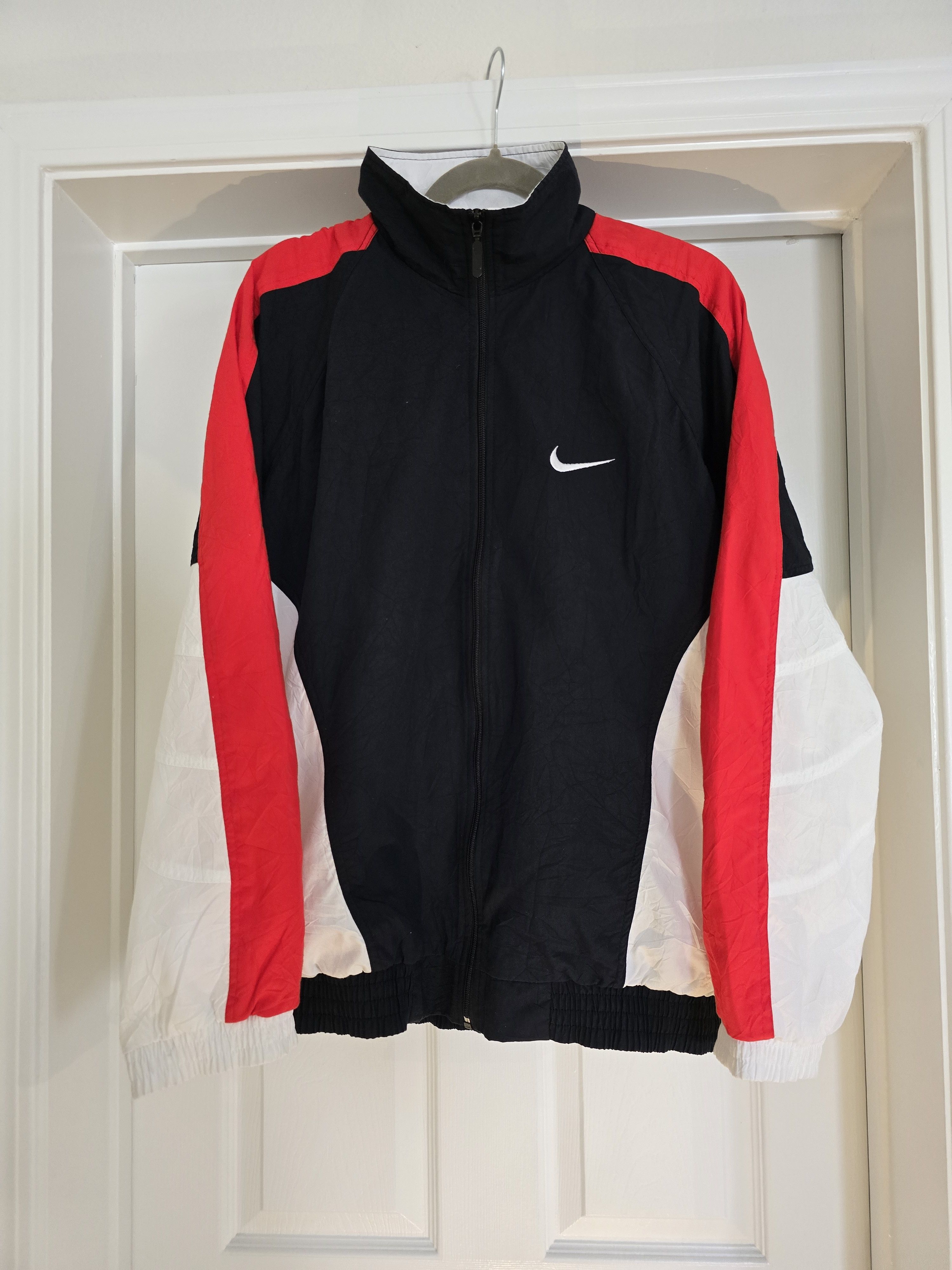 Nike Vintage Nike 90s Nylon Windbreaker Jacket - Size L(Boxy Fit) Size US L / EU 52-54 / 3 - 6 Thumbnail