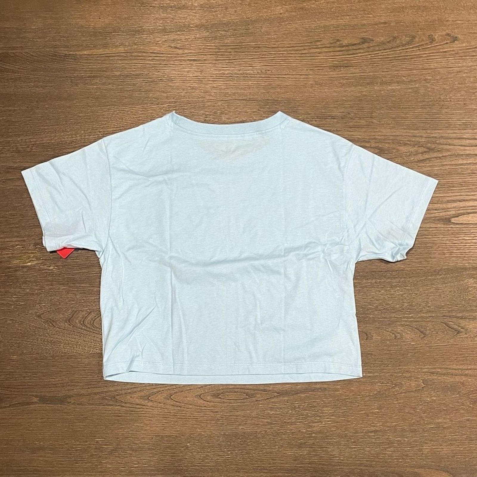 Champion NWT Champion Light Blue Graphic Crop Top - Size XS Size XS / US 0-2 / IT 36-38 - 3 Thumbnail