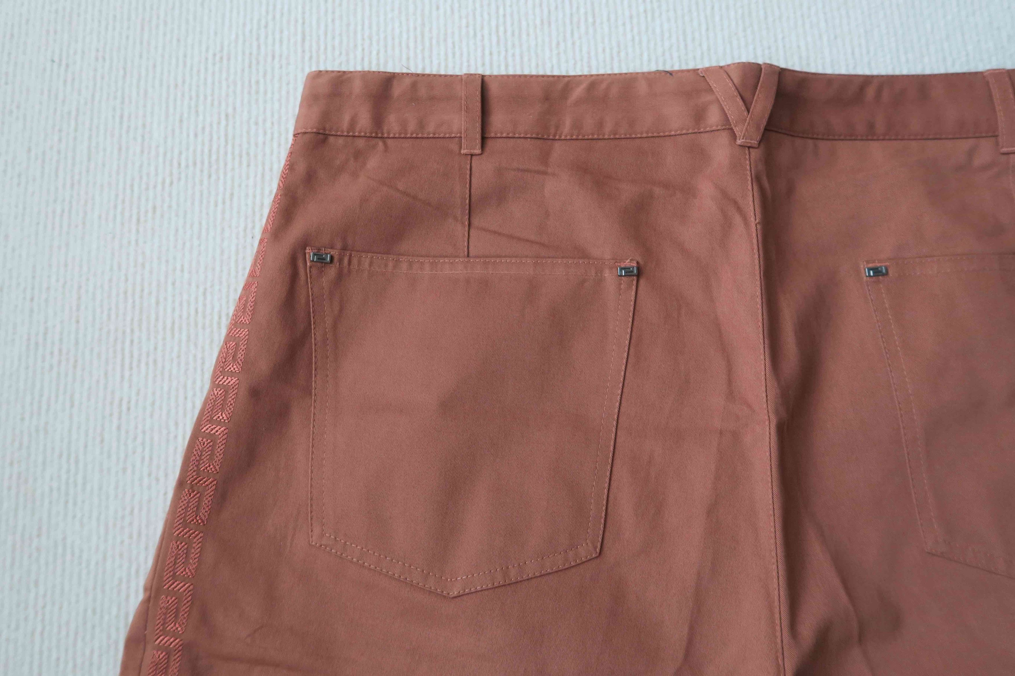 H&M × Versace Versace For H&M Embroidered Motif Shorts Size US 36 / EU 52 - 10 Thumbnail