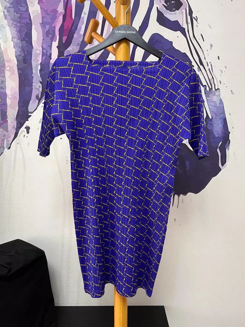 Issey Miyake Issey Miyake size:3 Blue-purple pleated short-sleeved shir Size S / US 4 / IT 40 - 1 Thumbnail