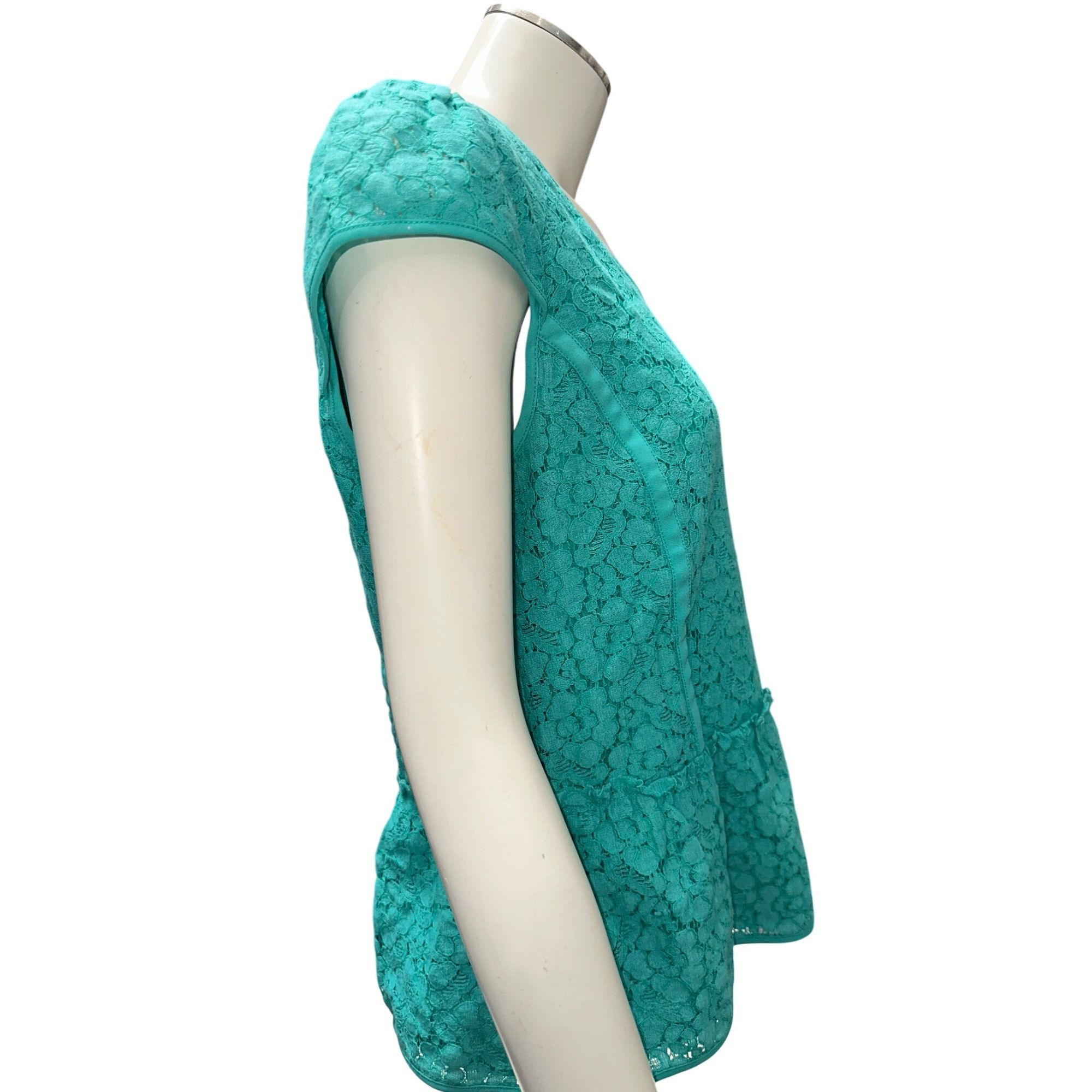 Ann Taylor Ann Taylor Size 4 Turquoise Lace Peplum Blouse Chic Romantic Size S / US 4 / IT 40 - 7 Thumbnail