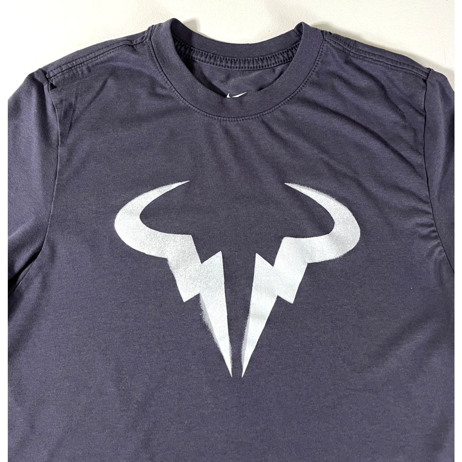 Nike Nike Dri-Fit Men's Rafael Nadal T-Shirt XS Gray 2019 Vintage tennis graphic Nike BV7022-015 Mens Size US XS / EU 42 / 0 - 5 Thumbnail