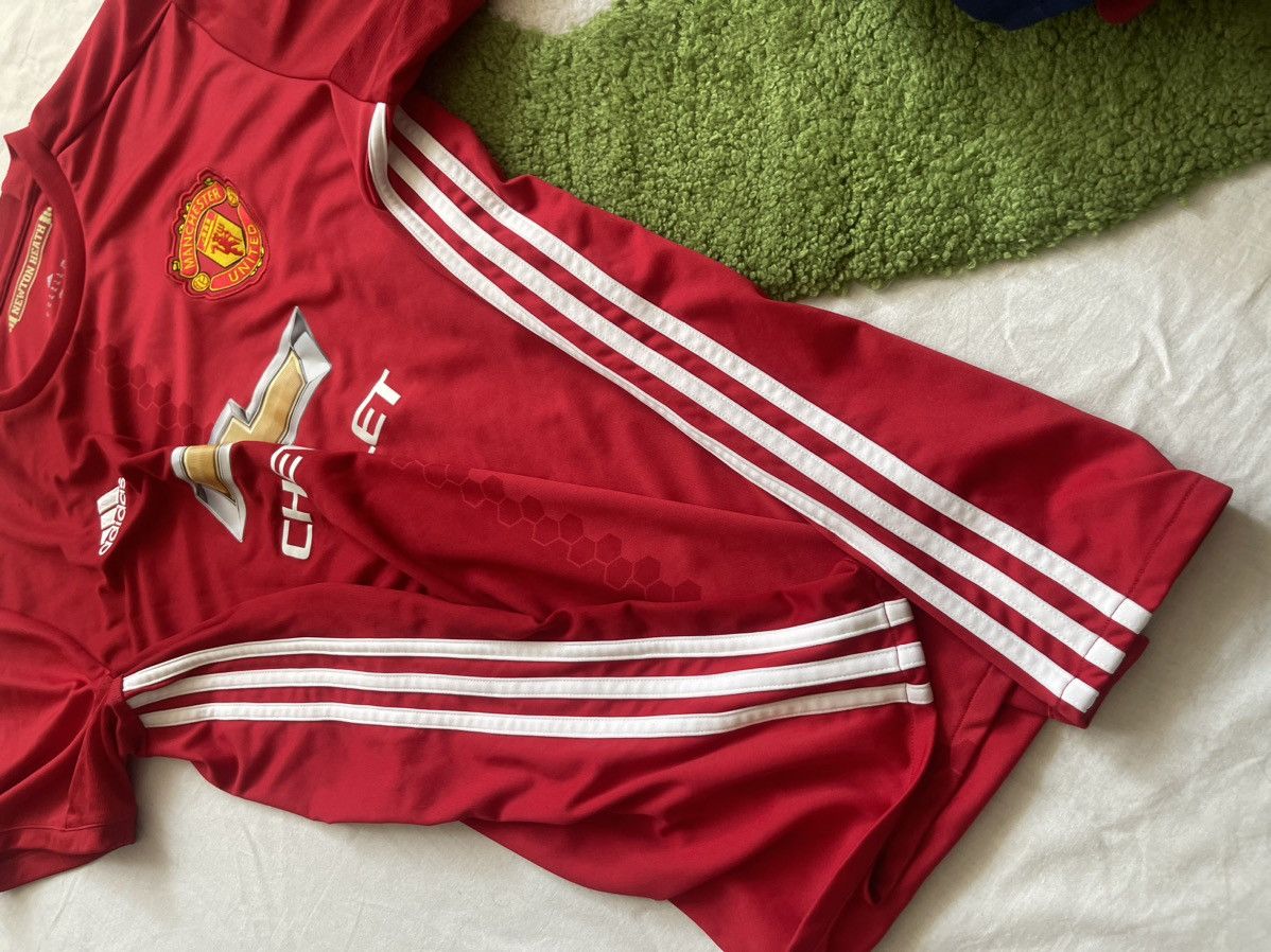 Adidas Jersey Adidas Manchester United 2016/17 Size US XL / EU 56 / 4 - 5 Thumbnail
