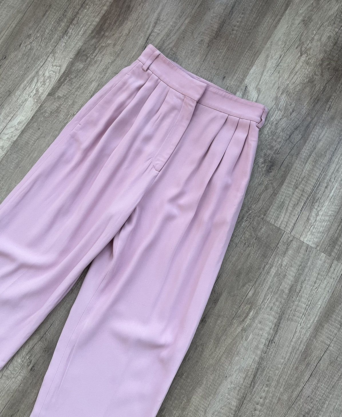 Alexander McQueen Alexander McQueen Pink Pleated High-Waist Trousers Size 36" / US 14 / IT 50 - 3 Thumbnail
