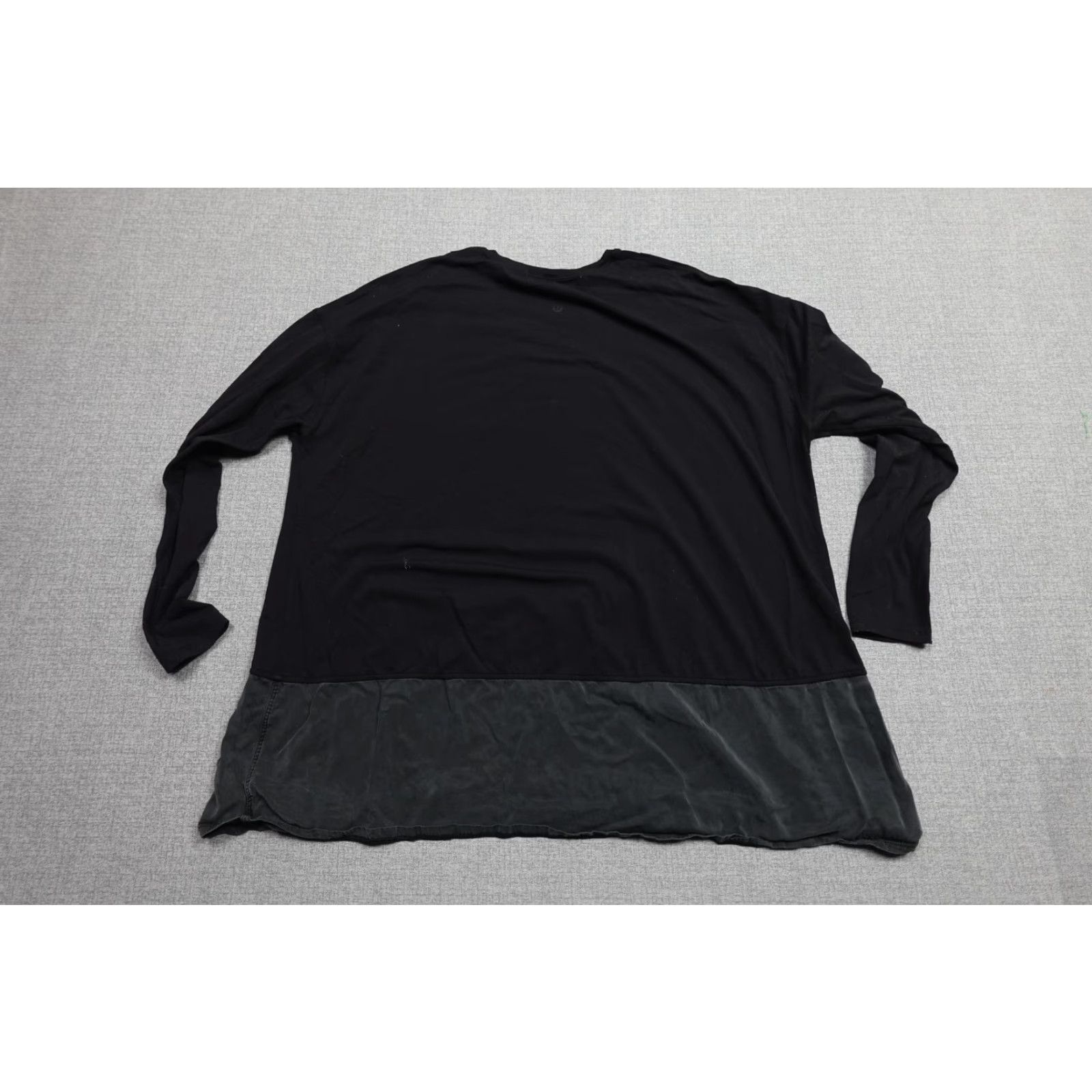 Lululemon Lululemon Shirt Womens 8 Black Colorblock Tunic Long Sleeve Crew Neck Relaxed Fit Size M / US 6-8 / IT 42-44 - 3 Thumbnail
