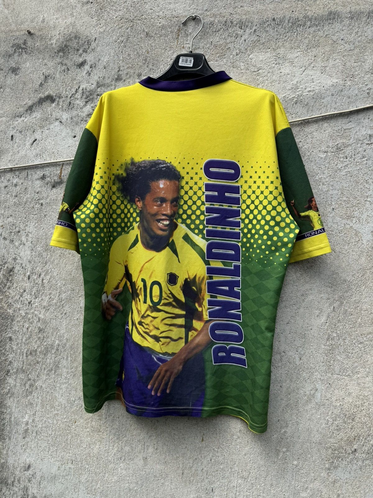 Vintage Ronaldinho Brazil Soccer Jersey AOP Ronaldo y2k blokecore Size US L / EU 52-54 / 3 - 2 Thumbnail