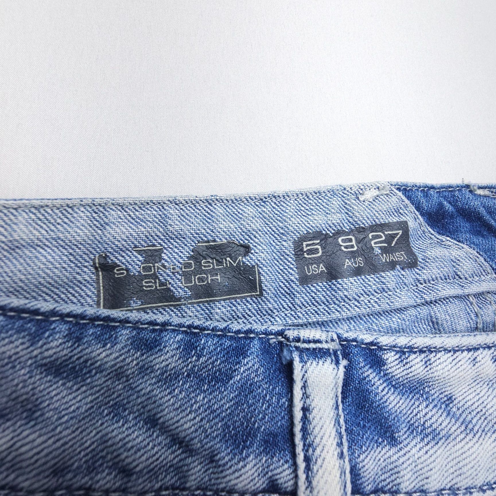Volcom Volcom Jeans Boyfriend Slim Stoned Distressed Light Blue 32in Inseam 5 Juniors Size 5 USA Logo Crop 5-Pocket Denim Size 27" / US 4 / IT 40 - 4 Thumbnail