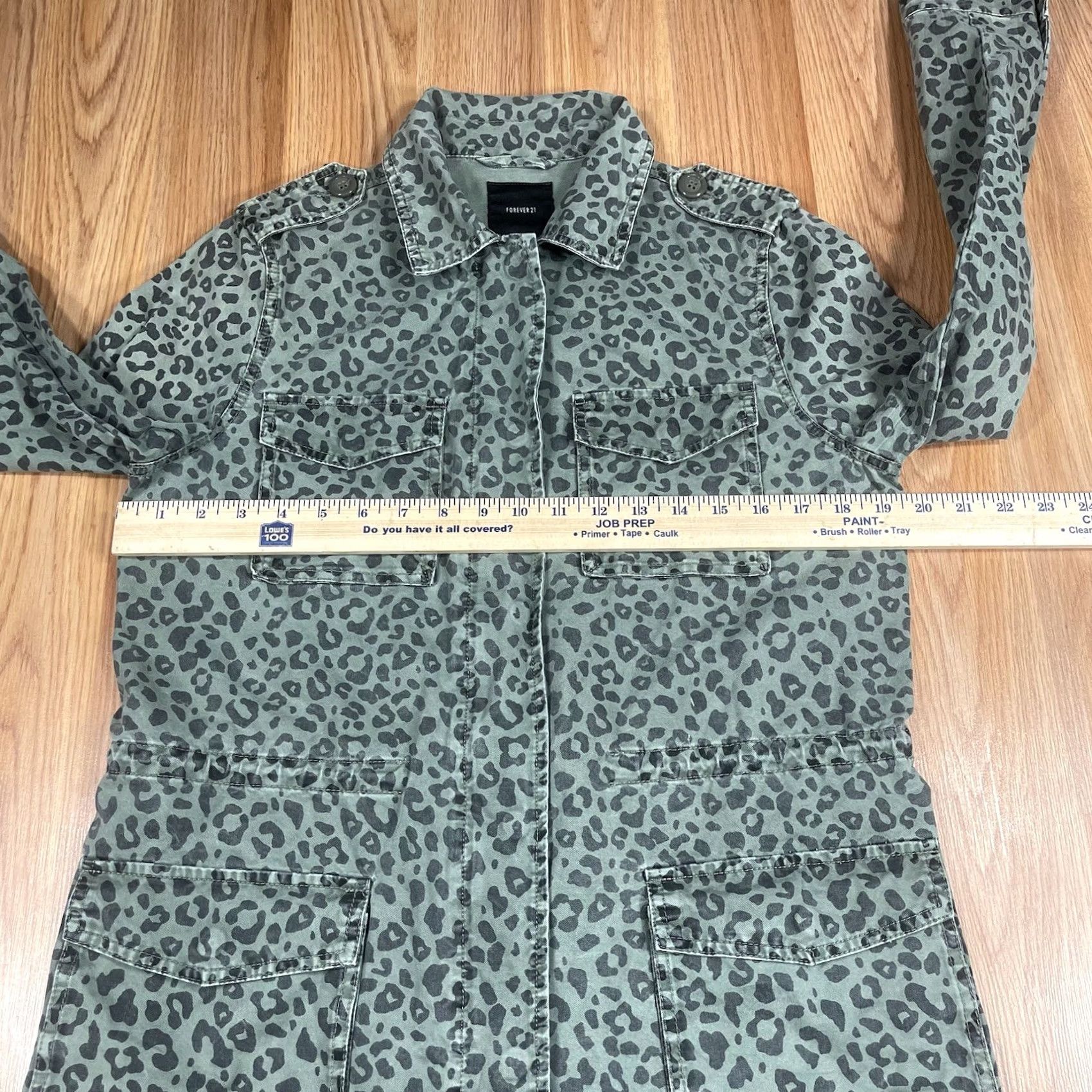 Forever 21 Forever 21 Jacket Camouflage Womens Size M Front Zip Button Coat Shirt Long Sleeve Jacket Womens Mens? Size M / US 6-8 / IT 42-44 - 5 Thumbnail