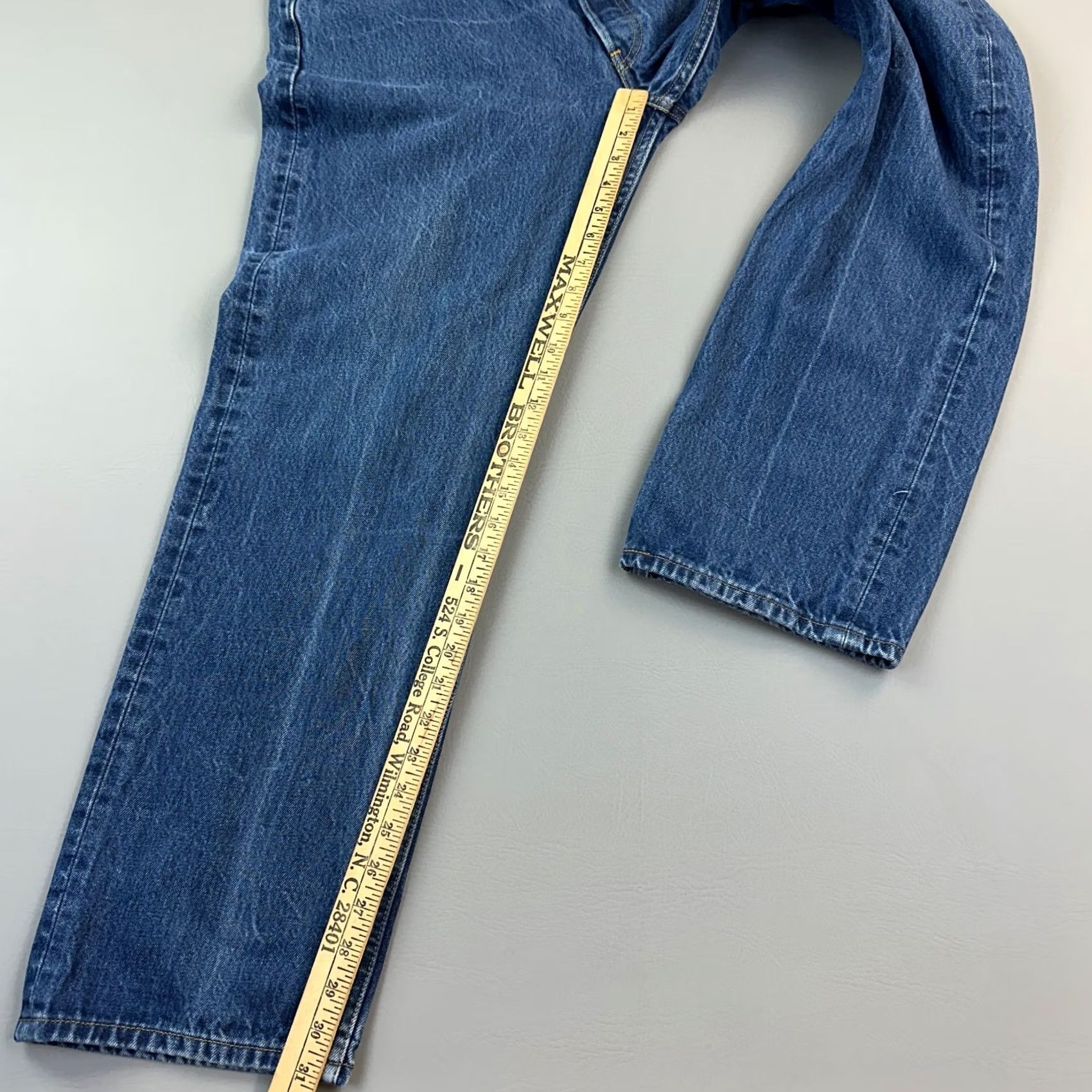 Levi's Levi's 501 Jeans Mens 40x34 40x31 Dark Wash Straight Button Fly Casual Size US 40 / EU 56 - 2 Thumbnail