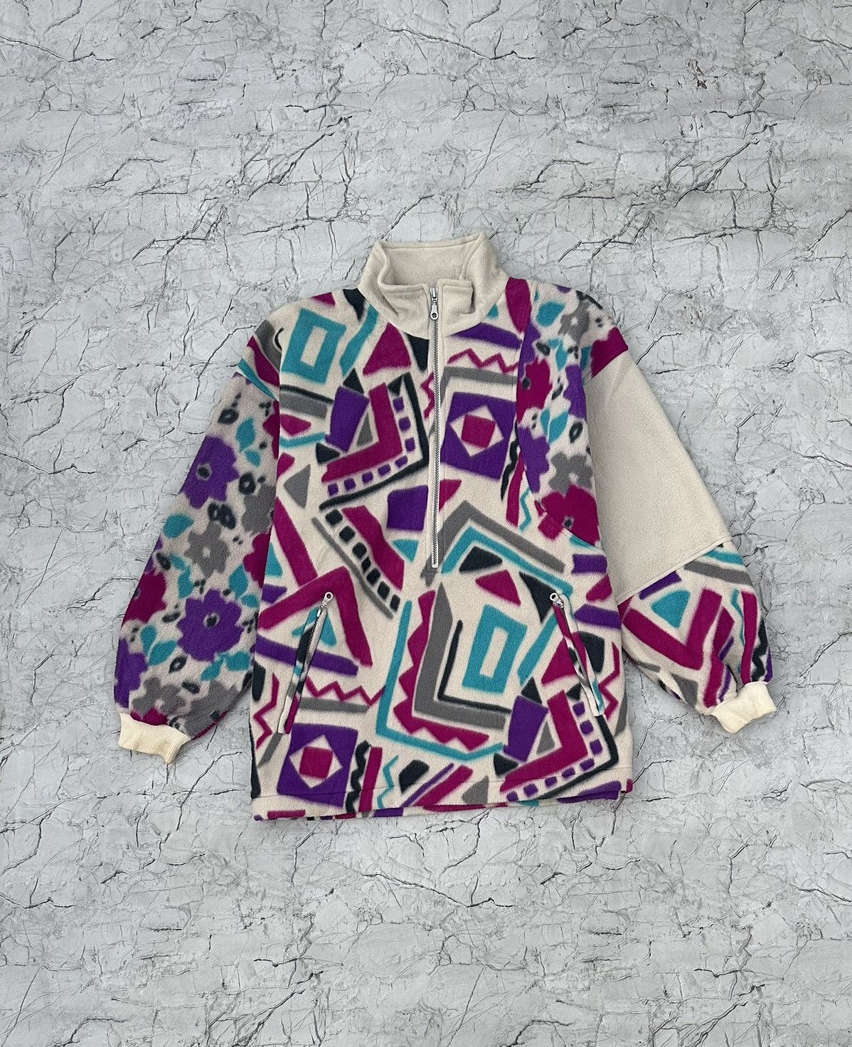 Vintage Vintage Triumph International Abstract Fleece Pullover Size US XL / EU 56 / 4 - 1 Thumbnail