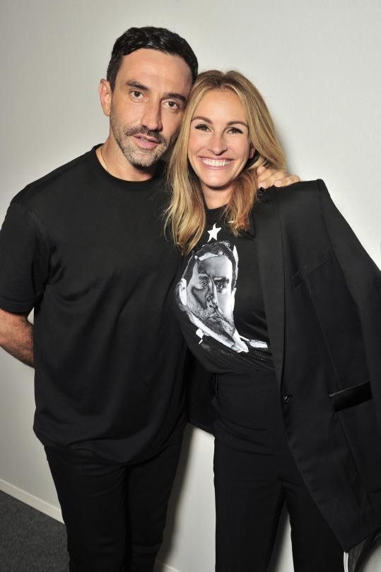 Givenchy Julia Robert's Own Black Tisci Stars T-Shirt Size M / US 6-8 / IT 42-44 - 4 Thumbnail