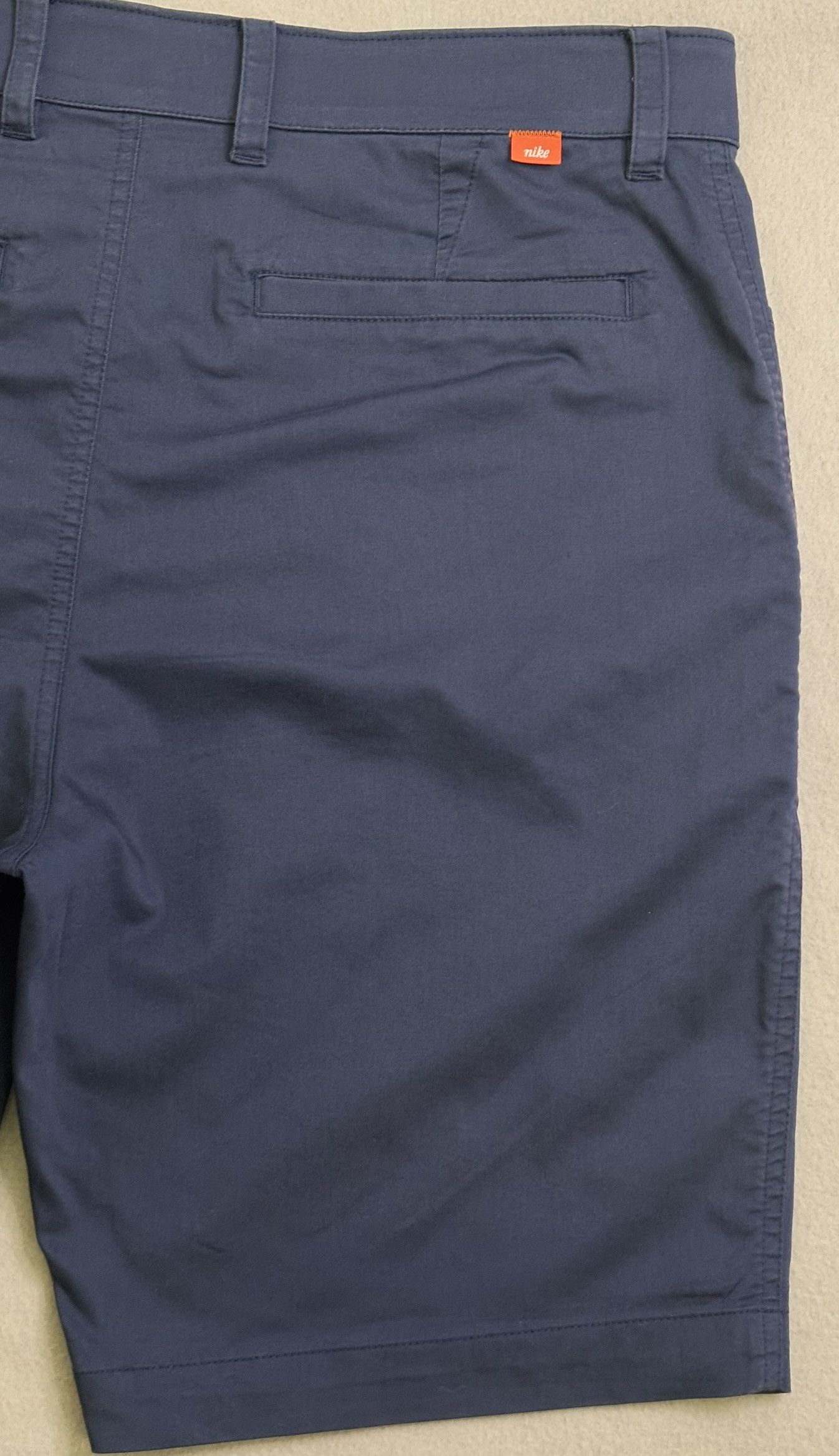 Nike Nike Golf Chino shorts size 35 Size US 35 - 12 Thumbnail