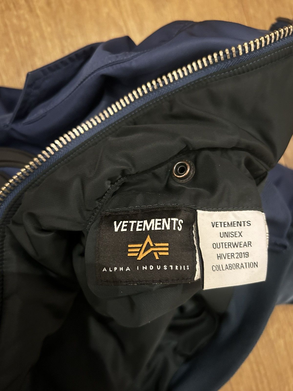 Vetements Vetements Tribal Bomber Size US XS / EU 42 / 0 - 22 Thumbnail