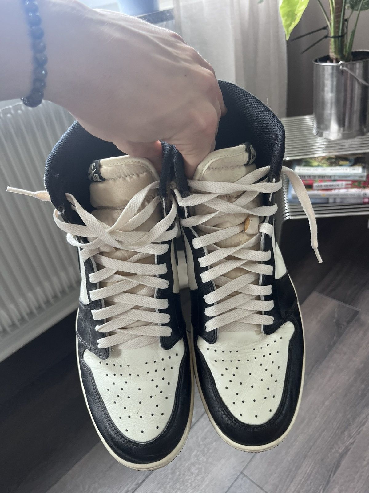 Jordan Brand Jordan 1 Mocha Size US 12 / EU 45 - 3 Thumbnail