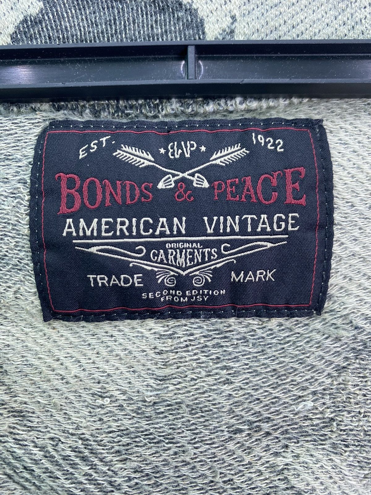 Vintage Bonds & Peace Size US M / EU 48-50 / 2 - 5 Thumbnail