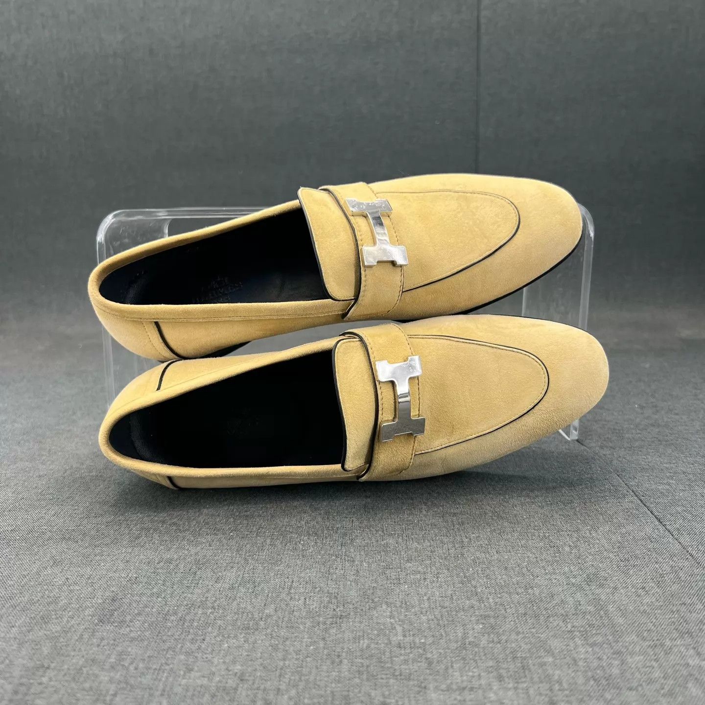 Hermes Hermès H Buckle Khaki Suede Loafer 38 Original Box Size US 7.5 / IT 37.5 - 4 Thumbnail