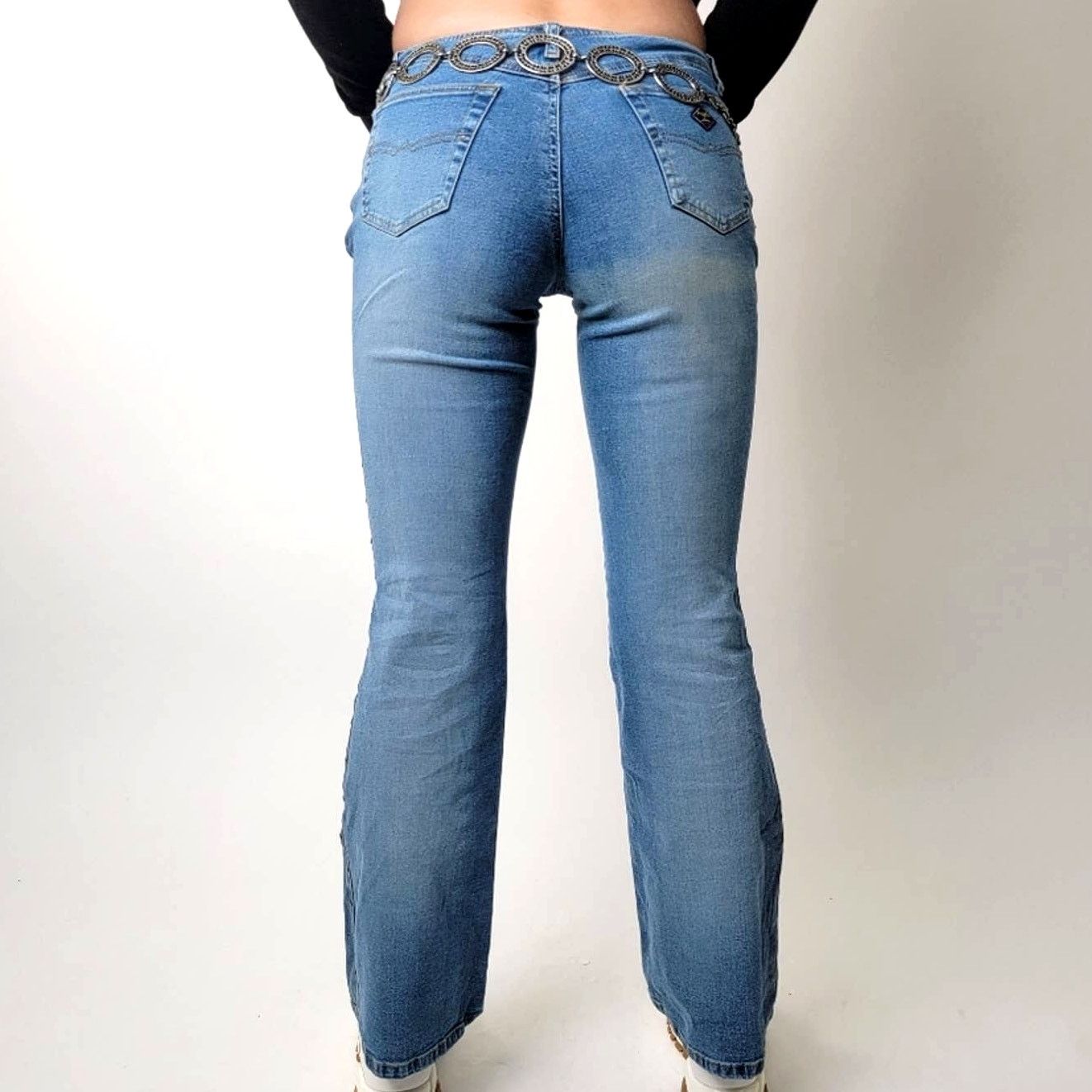 Vintage Vintage Y2K Angels Flare seamless low rise light wash Jeans Size 28" / US 6 / IT 42 - 3 Thumbnail