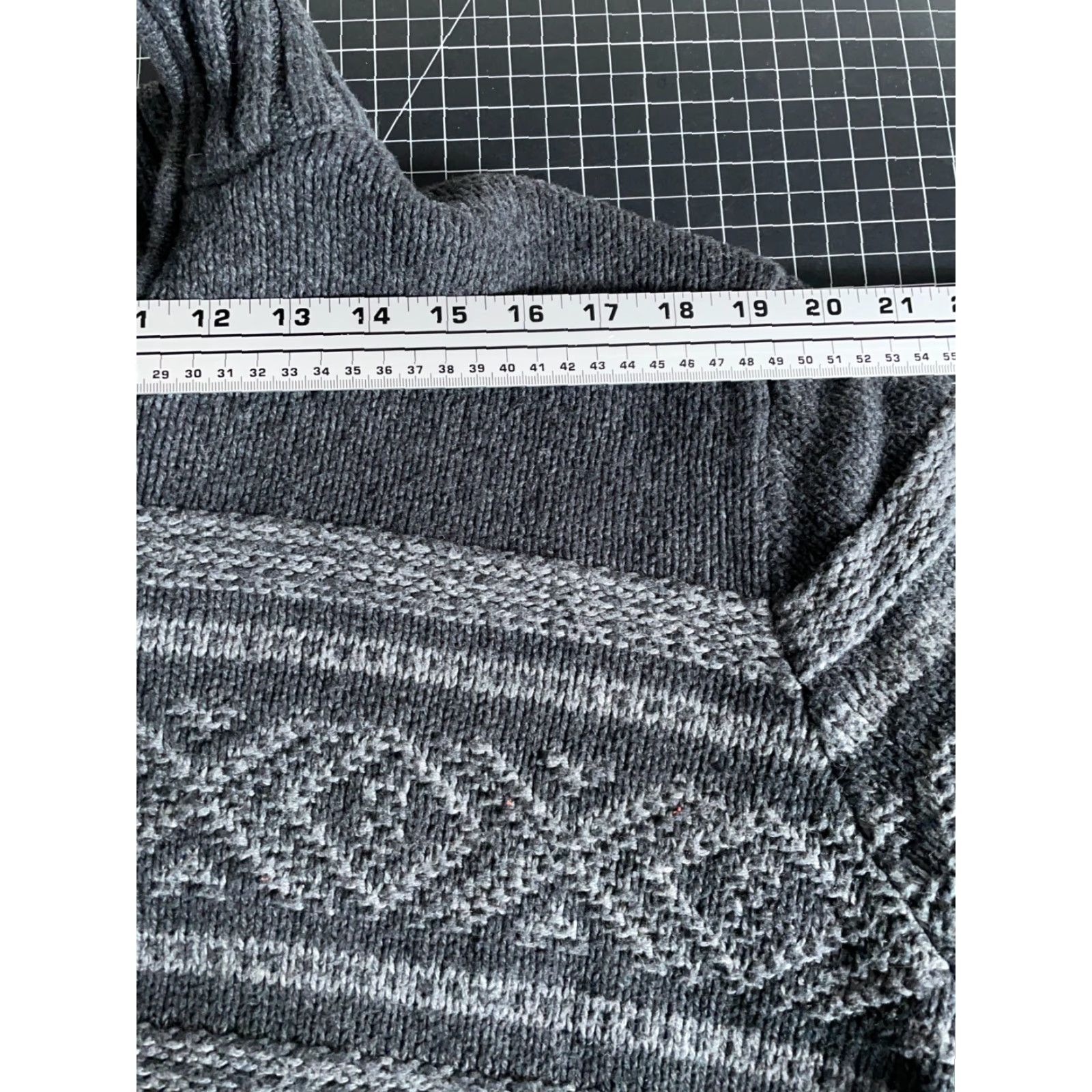 Eddie Bauer VINTAGE Eddie Bauer 1/4-Zip Sweater Mens XL Dark Gray Geometric Wool Blend Knit Size US XL / EU 56 / 4 - 7 Thumbnail