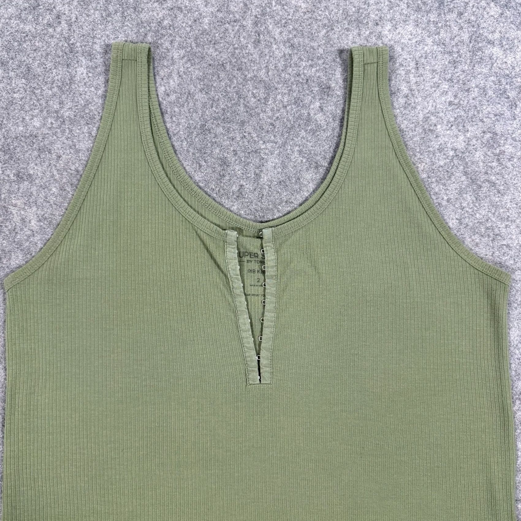 Torrid Torrid Green Tank Top Women's Size 2 Casual Pullover Rib Knit Stretch Super Soft Size XS / US 0-2 / IT 36-38 - 4 Thumbnail