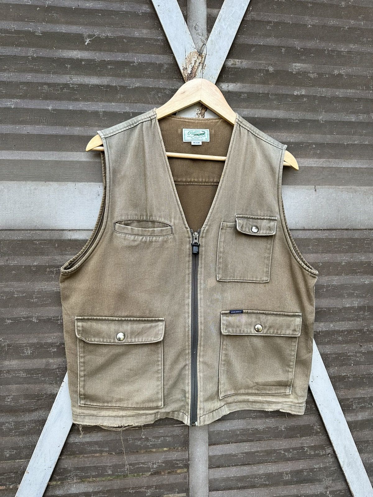 Vintage Vintage THRASHED Crocodile Classic Vests Size US M / EU 48-50 / 2 - 3 Thumbnail