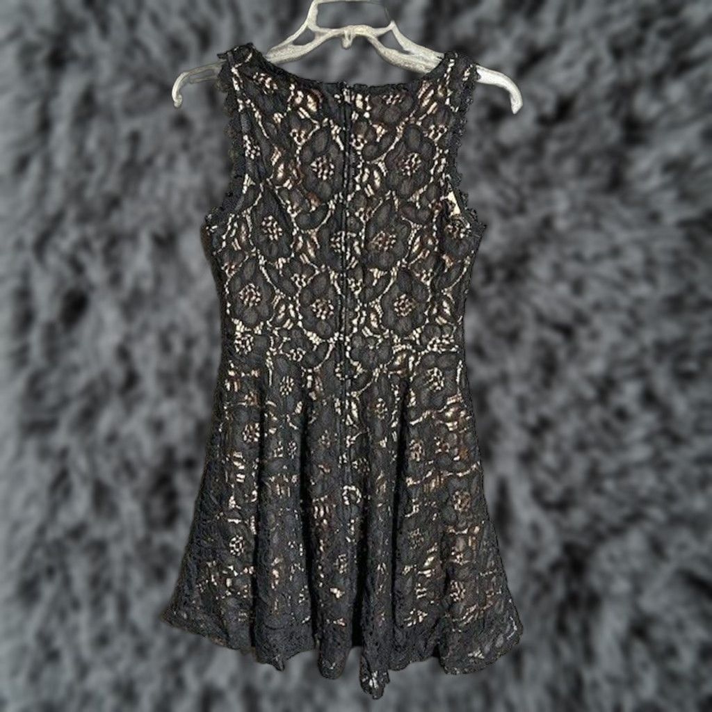Vintage City Studio Skater Dress 5 Retro 50s Evening Wear 90s Grunge Alt Dark Romantic Size S / US 4 / IT 40 - 1 Thumbnail