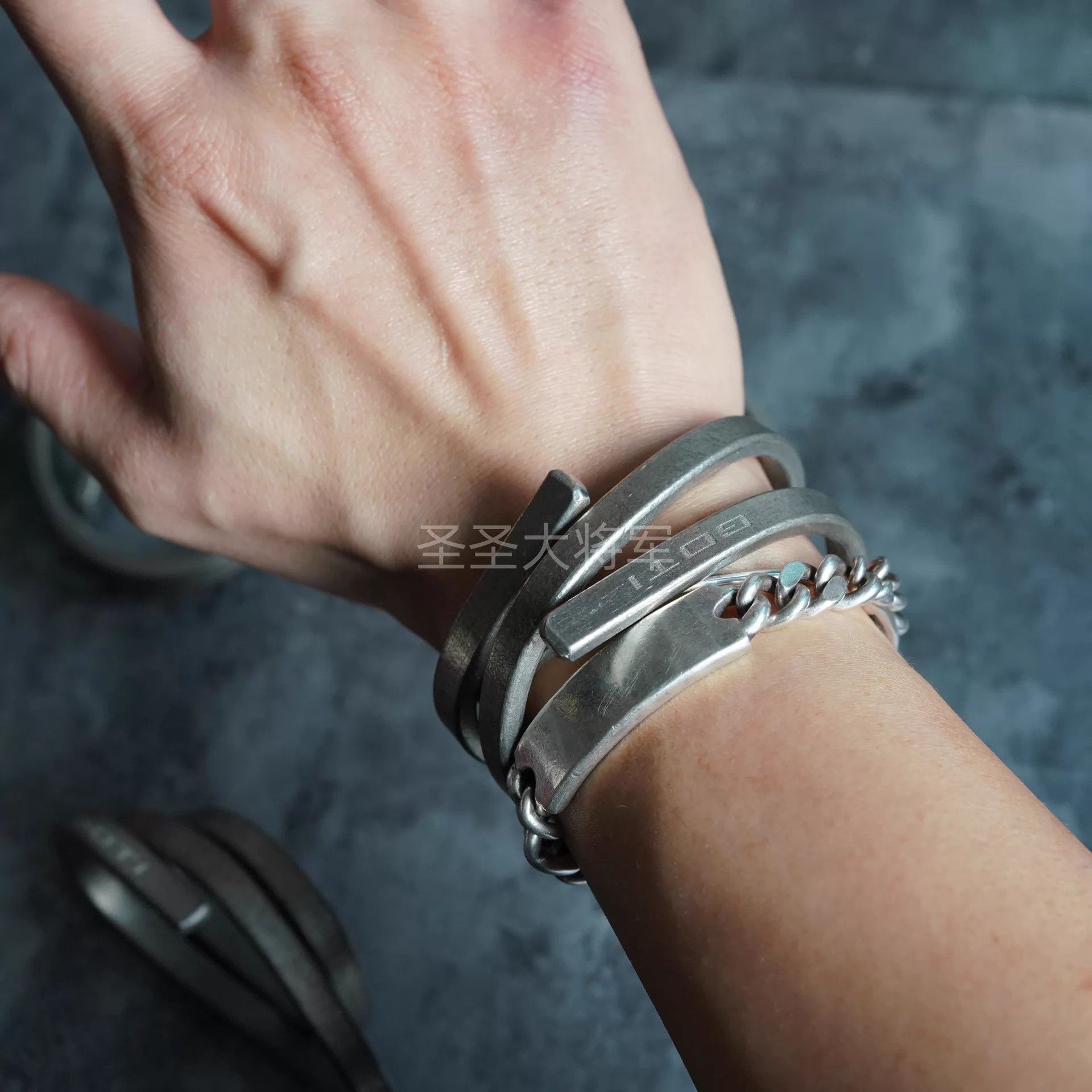 Goti Goti Distressed Logo Bendable Soft Silver Bracelet Size ONE SIZE - 8 Thumbnail