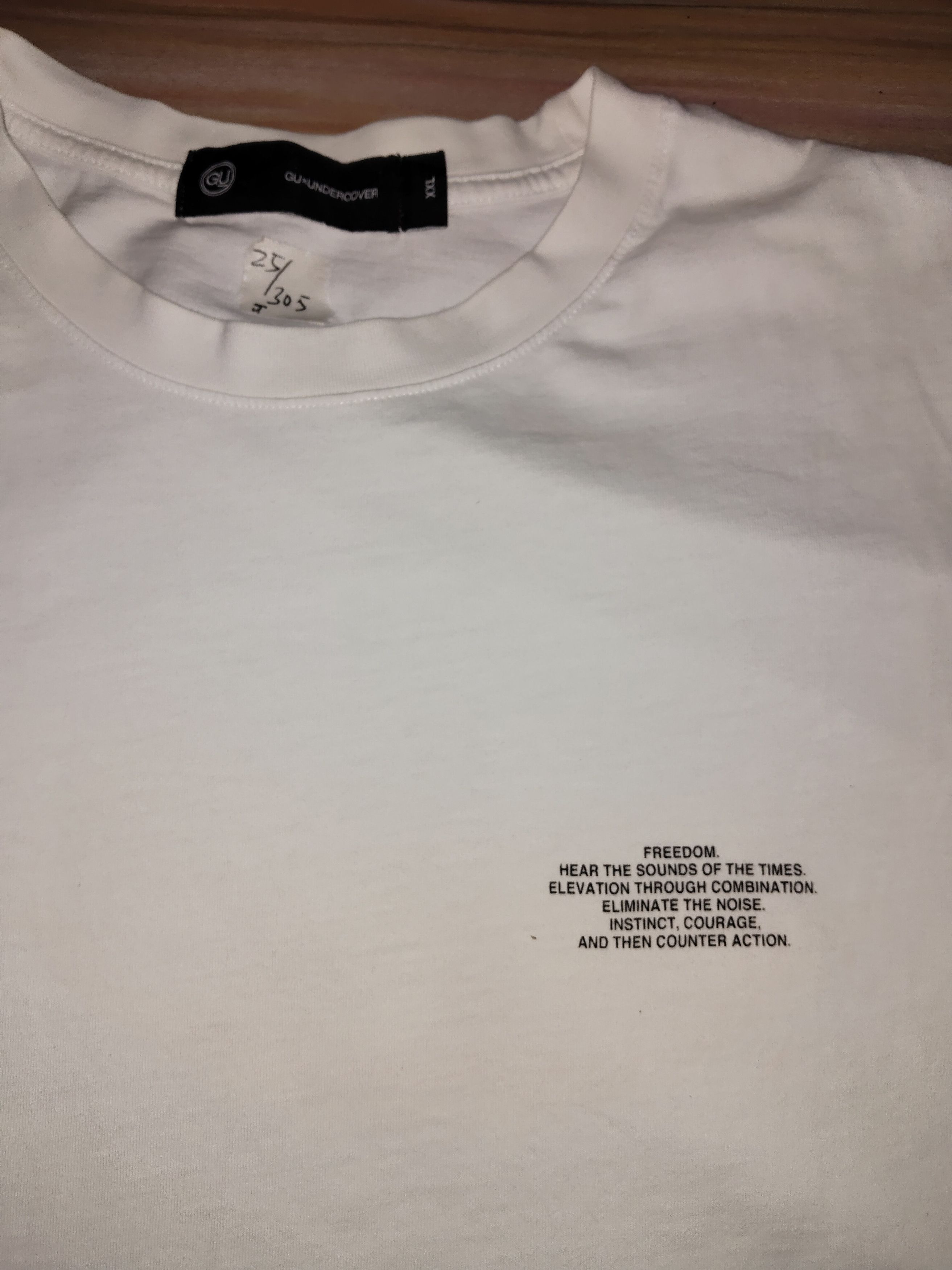 GU × Undercover GU x UNDERCOVER Tshirt Size US XL / EU 56 / 4 - 4 Thumbnail
