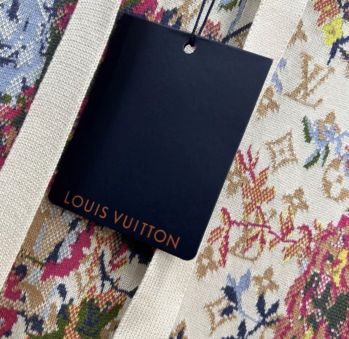 Louis Vuitton Louis Vuitton Botanical Full Print Hoodie J41 Size US L / EU 52-54 / 3 - 5 Thumbnail