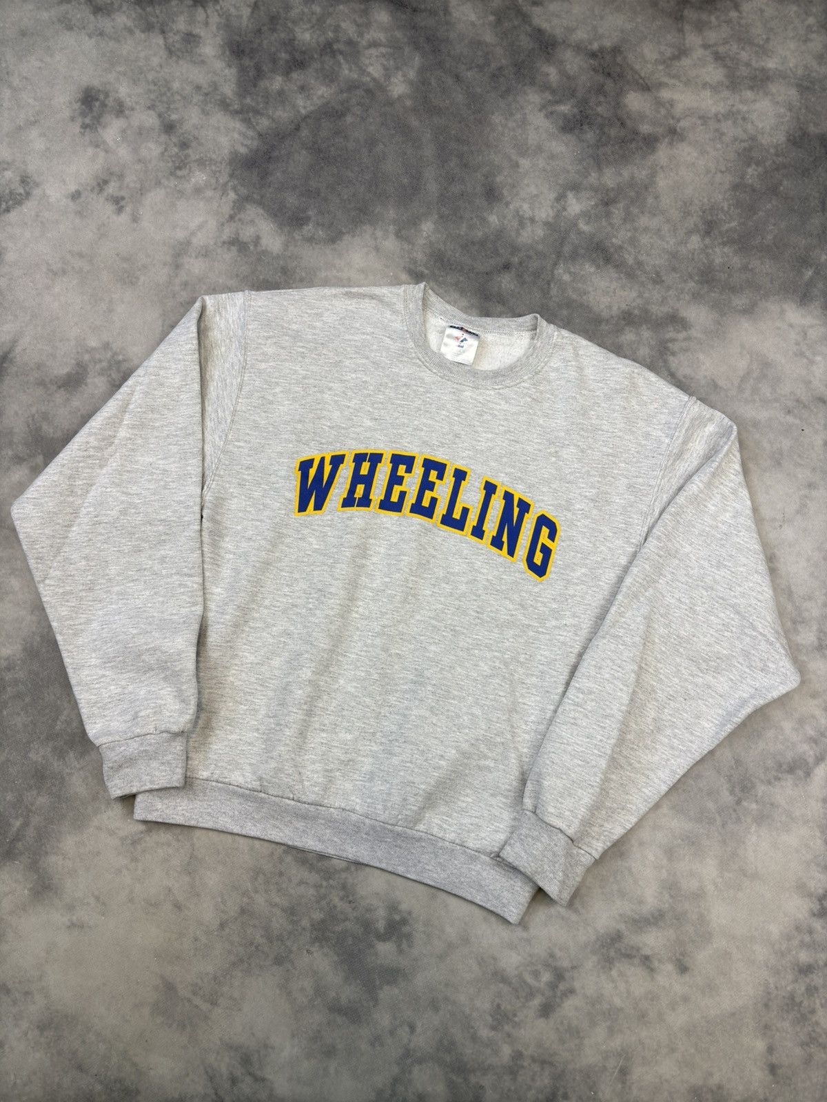 Vintage Vintage 90s wheeling American college university sweatshirt Size US S / EU 44-46 / 1 - 1 Thumbnail