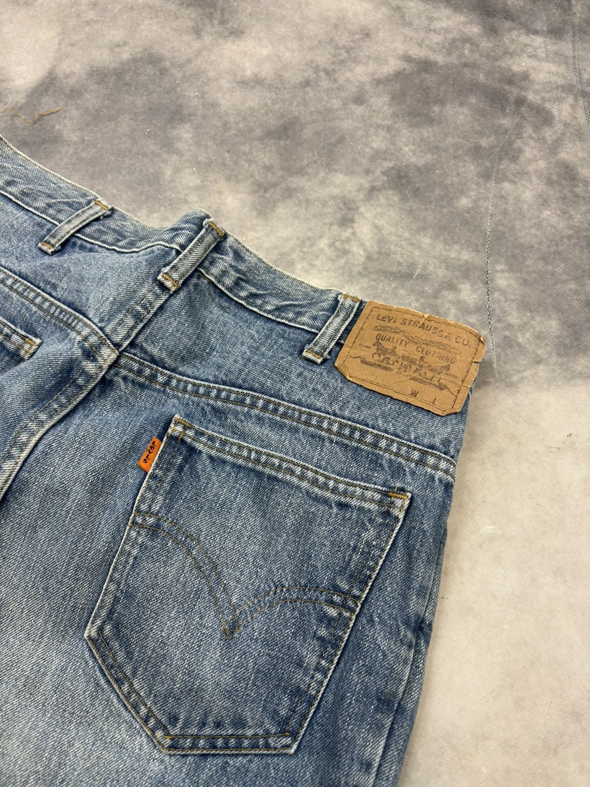 Levi's × Vintage Vintage Levi’s distressed denim jeans orange tab USA 90s Size US 32 / EU 48 - 3 Thumbnail