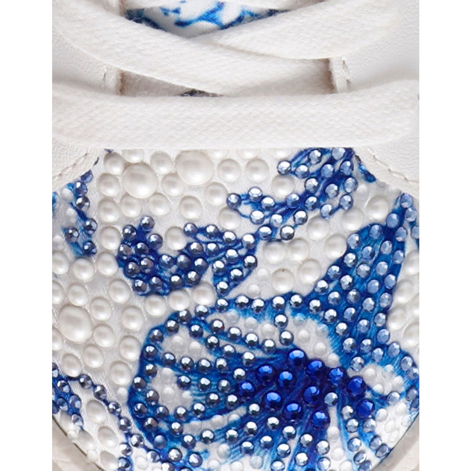 Betsey Johnson BETSEY JOHNSON Damon White Blue Floral Sneaker Size US 11 Size US 11 / IT 41 - 10 Thumbnail
