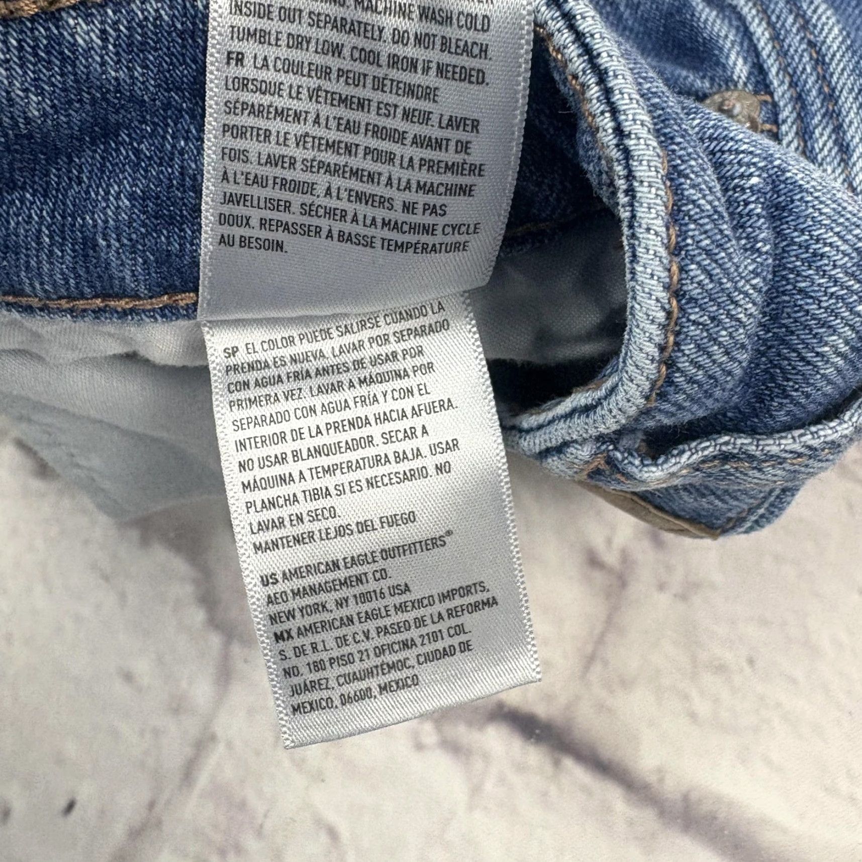 American Eagle Outfitters American Eagle Jeans Womens 10 Blue High Rise Straight Distressed Stretch 30x26 Size 32" / US 10 / IT 46 - 7 Thumbnail