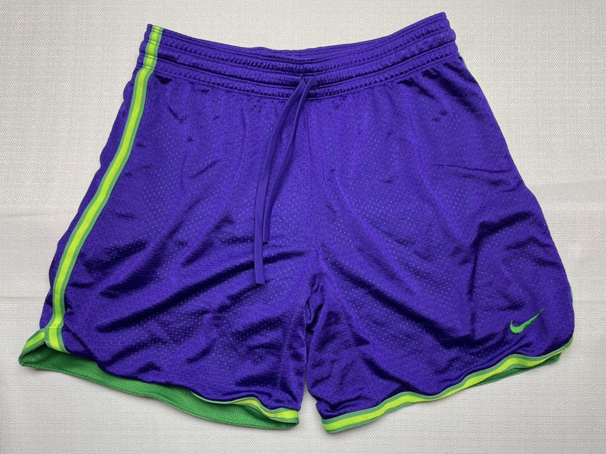Nike Nike Women's Athletic Shorts Small Purple Green 404908-502 Size 26" / US 2 / IT 38 - 1 Thumbnail
