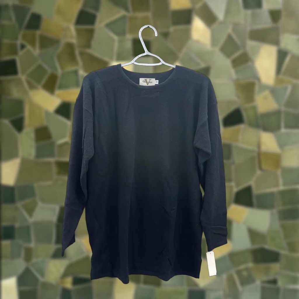 Vintage VINTAGE Verrazano Sweater Black 100% Cashmere Pullover Women's Medium Knit Long Sleeve All Seasons / Regular Fit / Dry Clean Only / 80s 90s - Womens Size M / US 6-8 / IT 42-44 - 1 Thumbnail