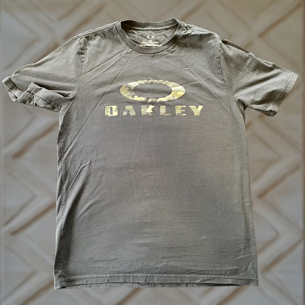 Oakley Oakley Men’s T-Shirt Black Camo Symbol M Size Medium Colorful Symbol Shirt Mens Size US M / EU 48-50 / 2 - 1 Thumbnail