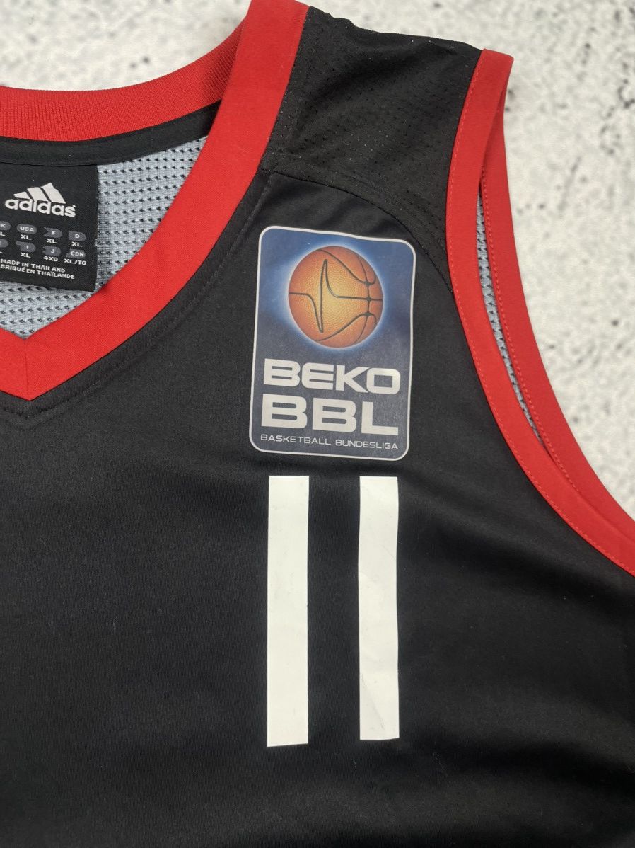 Adidas Adidas XL – Bayern Munich #11 Roberts NBA Jersey Size US XL / EU 56 / 4 - 8 Thumbnail