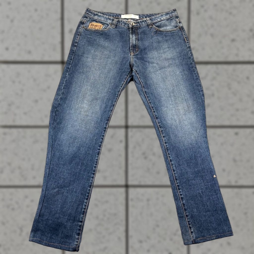 Vic & Nick Jeans Mens 36x32 Blue Medium Wash Stretch Tapered Fit Denim