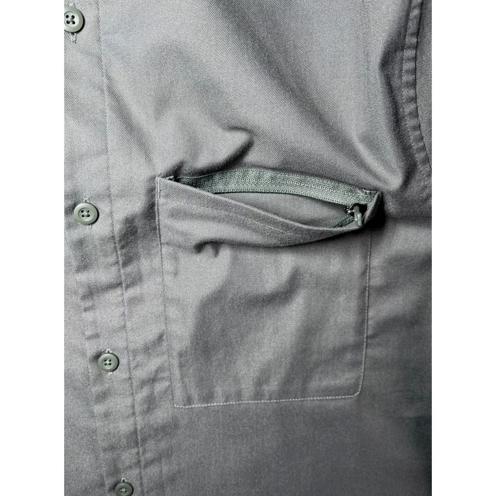 Lululemon VINTAGE? No. Lululemon Men's Button-Up Shirt Activewear M Green Casual Long Sleeve Regular Logo Basic Lightweight Size US M / EU 48-50 / 2 - 6 Thumbnail