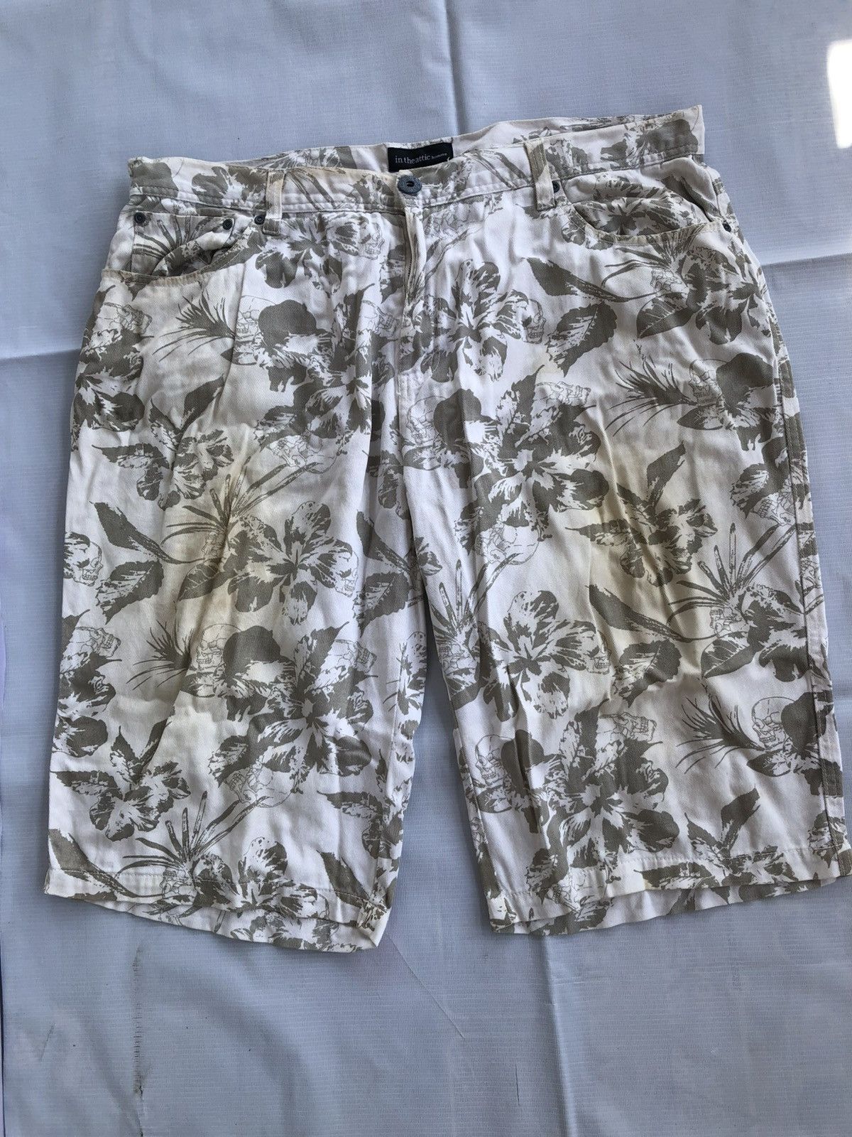 In The Attic In The Attic homme Skull Flower short pants Size US 39 - 1 Thumbnail