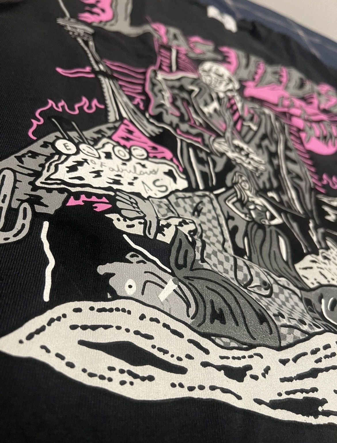 Warren Lotas Las Vegas is a Mirage T-Shirt - Black Size Small Size US S / EU 44-46 / 1 - 2 Thumbnail
