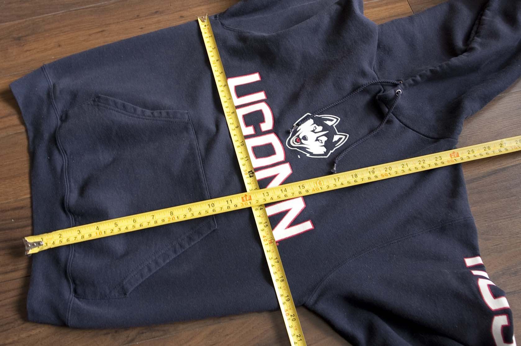 Champion × NCAA UConn Huskies Hoodie Champion NCAA Size S Size US S / EU 44-46 / 1 - 7 Thumbnail