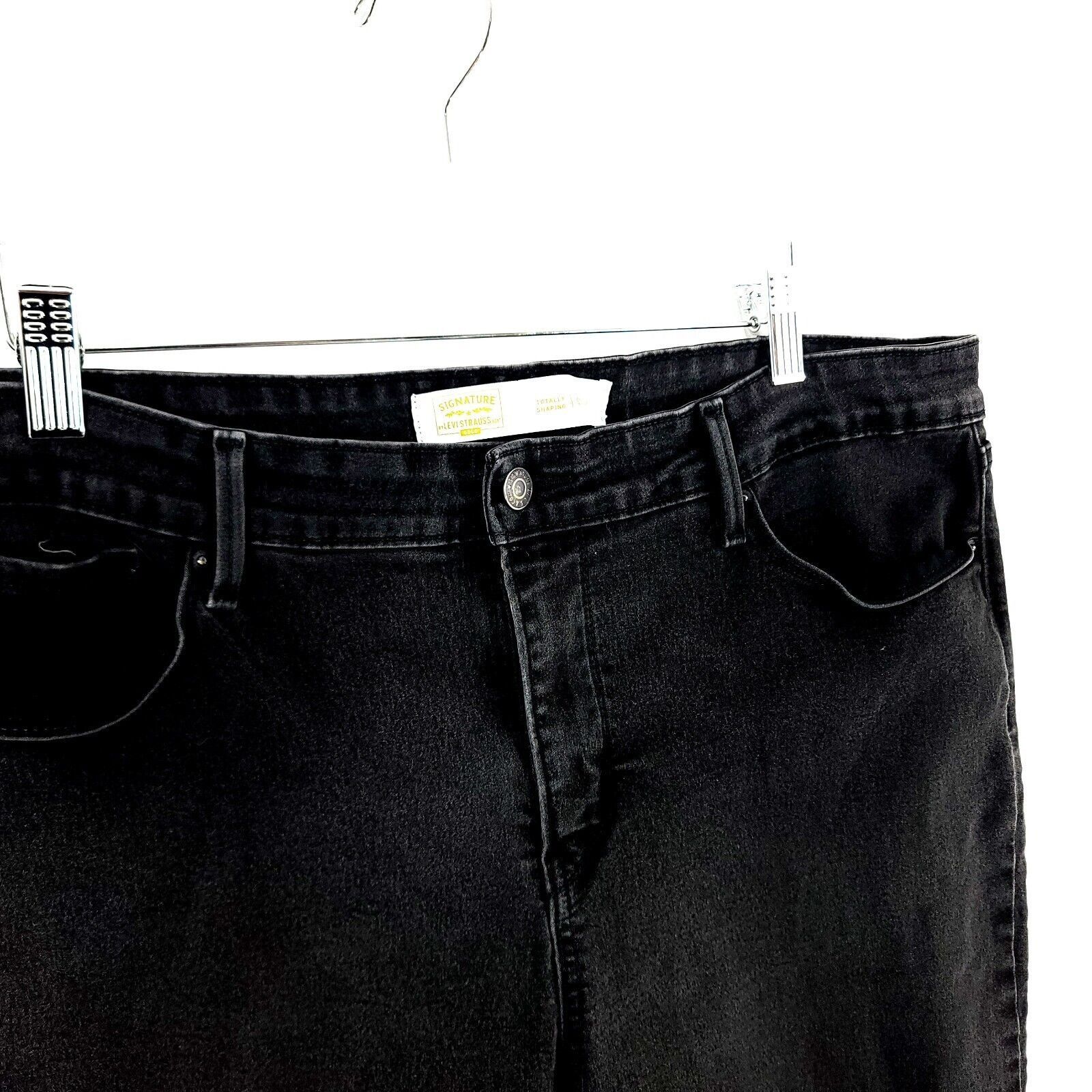Levi's Levi's Signature Black Totally Shaping Straight Denim Women' Size 36" / US 14 / IT 50 - 2 Thumbnail