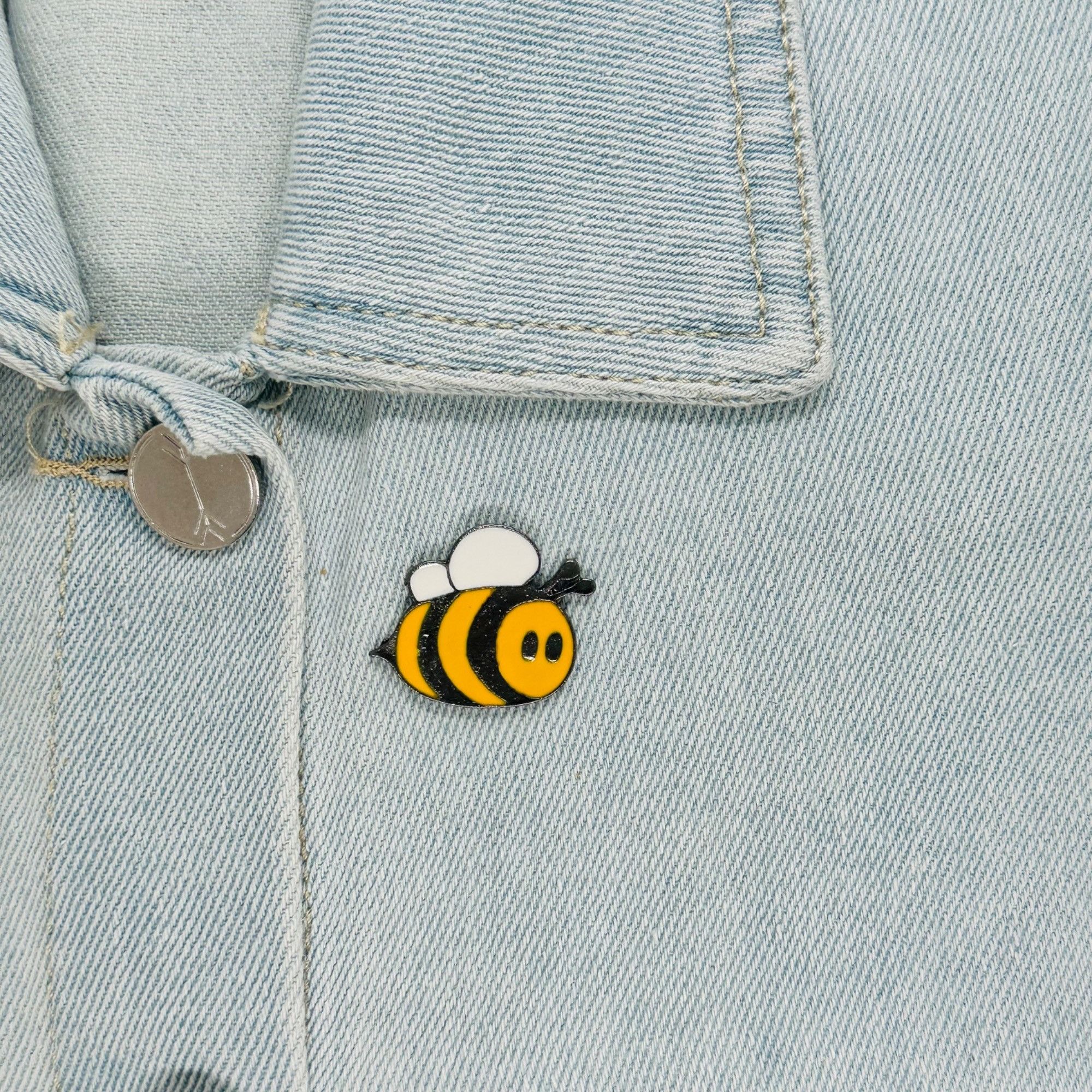 Other ☀️Emanel Pin Bee Broch Pin Cute Fat Bee Queen Buzzin Bees Sh Size ONE SIZE - 1 Thumbnail