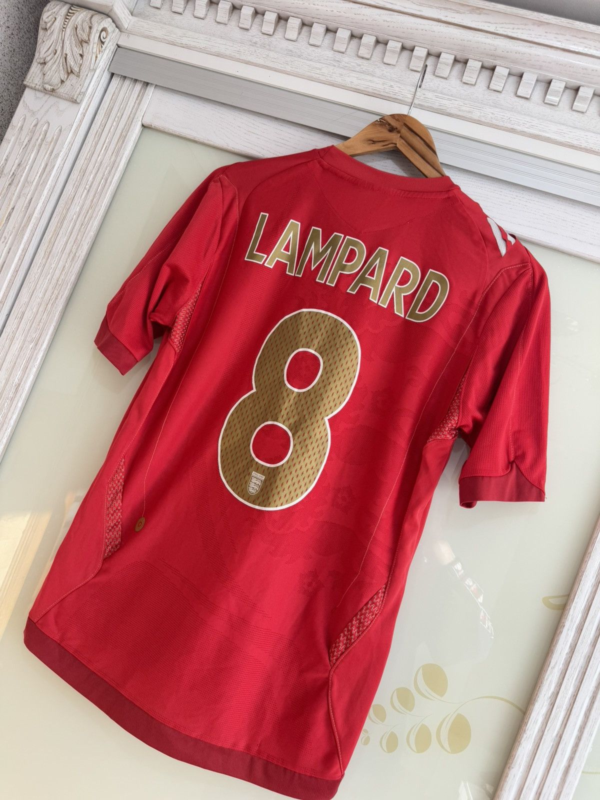 Umbro × Vintage Lampard #8 England 2006-2007 Away Soccer Jersey Football Kit Size US S / EU 44-46 / 1 - 8 Thumbnail