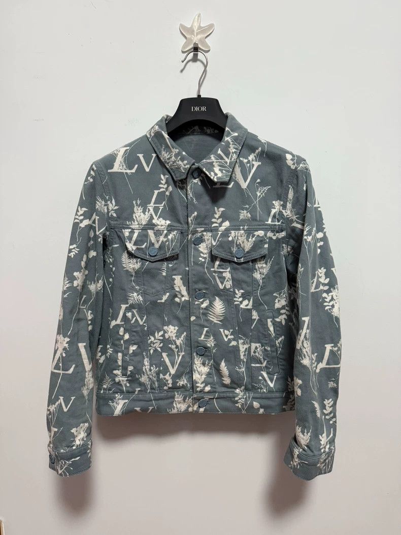 Louis Vuitton Louis Vuitton Wheat ear full printed logo denim jacket 2502 Size US S / EU 44-46 / 1 - 1 Thumbnail