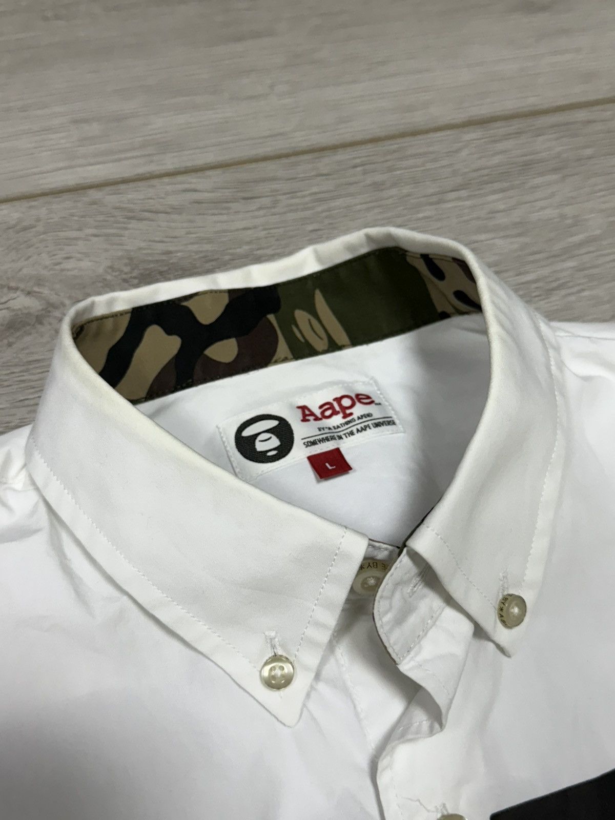 Aape Aape by Bape white and camo button up universe Size US L / EU 52-54 / 3 - 5 Thumbnail