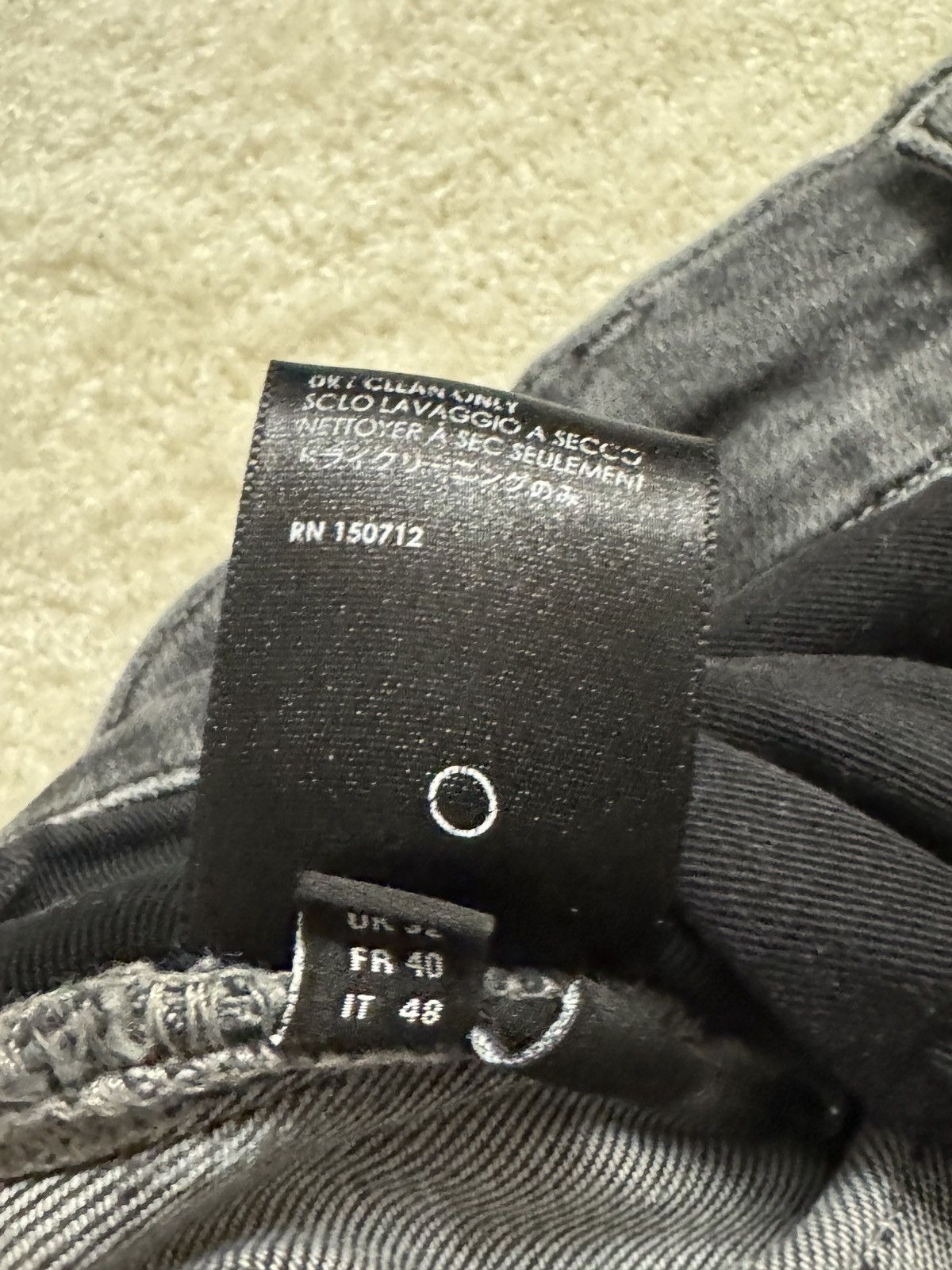 Amiri 💠Amiri💠 BROKEN KNEE GREY 2017 (32) Size US 32 / EU 48 - 5 Thumbnail