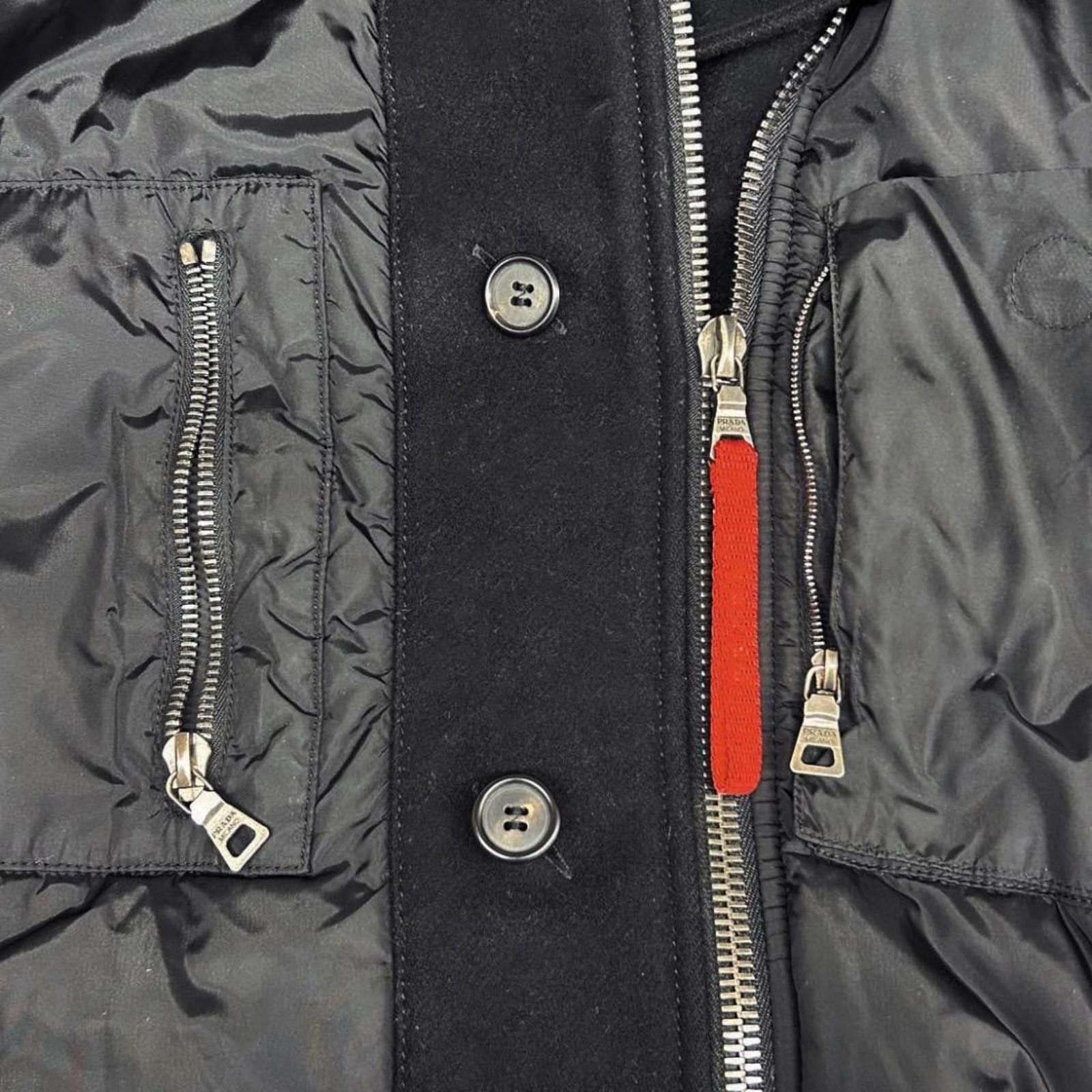 Prada Prada - Black Puffer Jacket Fur Hood Size M / US 6-8 / IT 42-44 - 7 Thumbnail